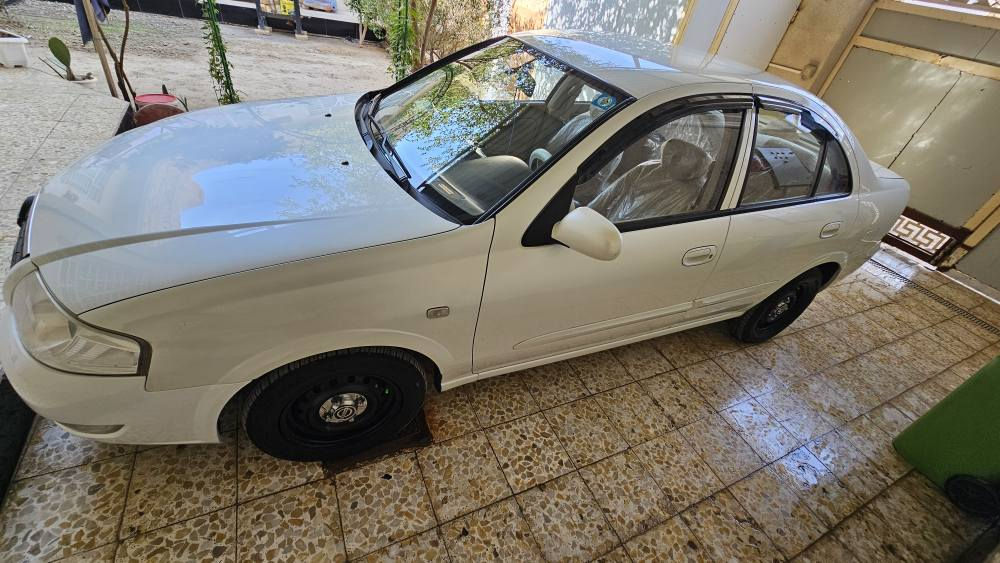 نيسان سني
موديل 2012 
محرك 1600
كفاله ما عدا الجاملغ الامامي جهه السايق نص صبغ فقط
السياره جاهزه تخم تاير وحداديه جديده وباتري جديد للاستفسار الاتصال 
*********** عمارة, ميسان
