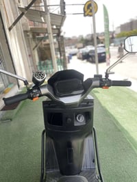 دراجة شحن • 6 بطاريات • نظيفه