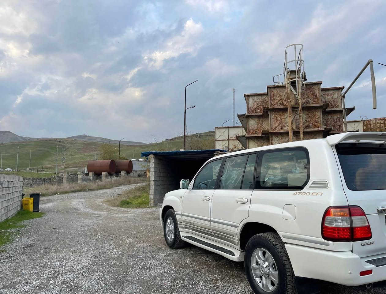 مونيكا  2007  GXR   
  دةرجة يةكي سپي سةدةفي
 فول فول مواسةفات   
دوو سويج بيلاد حةريق ژئر پئ 
   ئاوئنة گراج   
بةخاخي  لايت 
سلايت  تؤماتيك
 گوشين كارةبا  
 جام كارةبا جام ئؤتؤ  
سةلاجة تةبريد مةرةكزي  شاشة تةلةبزؤن  
  پئش و پشت كاميرة و حةساس 
زؤر مواسةفاتري تر   
148 هةزار رؤويشتوة   
  گئر و مةكينةي بةشةرت نةكرايتةوة
تاو ويلي تازةية    
رةقةم و  سةنةوي نوئية فةحس و هةزةي نوئية بة ناو خومة
 بئ دةحم و لىدراو بة شةرت
زمارةي خاوةني  
سةحر 183         
   ***********
   *********** أربيل, العراق

