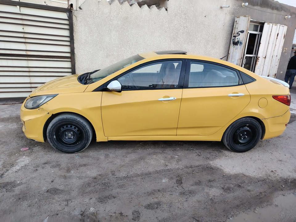 السلام عليكم اكسنت للبيع موديل 15 فول مواصفات
مكفوله من الفتح والتبديل حداديه جديده تخم تاير تبريد  

رقم بغداد تحويل ثاني يوم 

مكان السياره السماوه تقاطع الوركاء 

الاستفسار ***********
