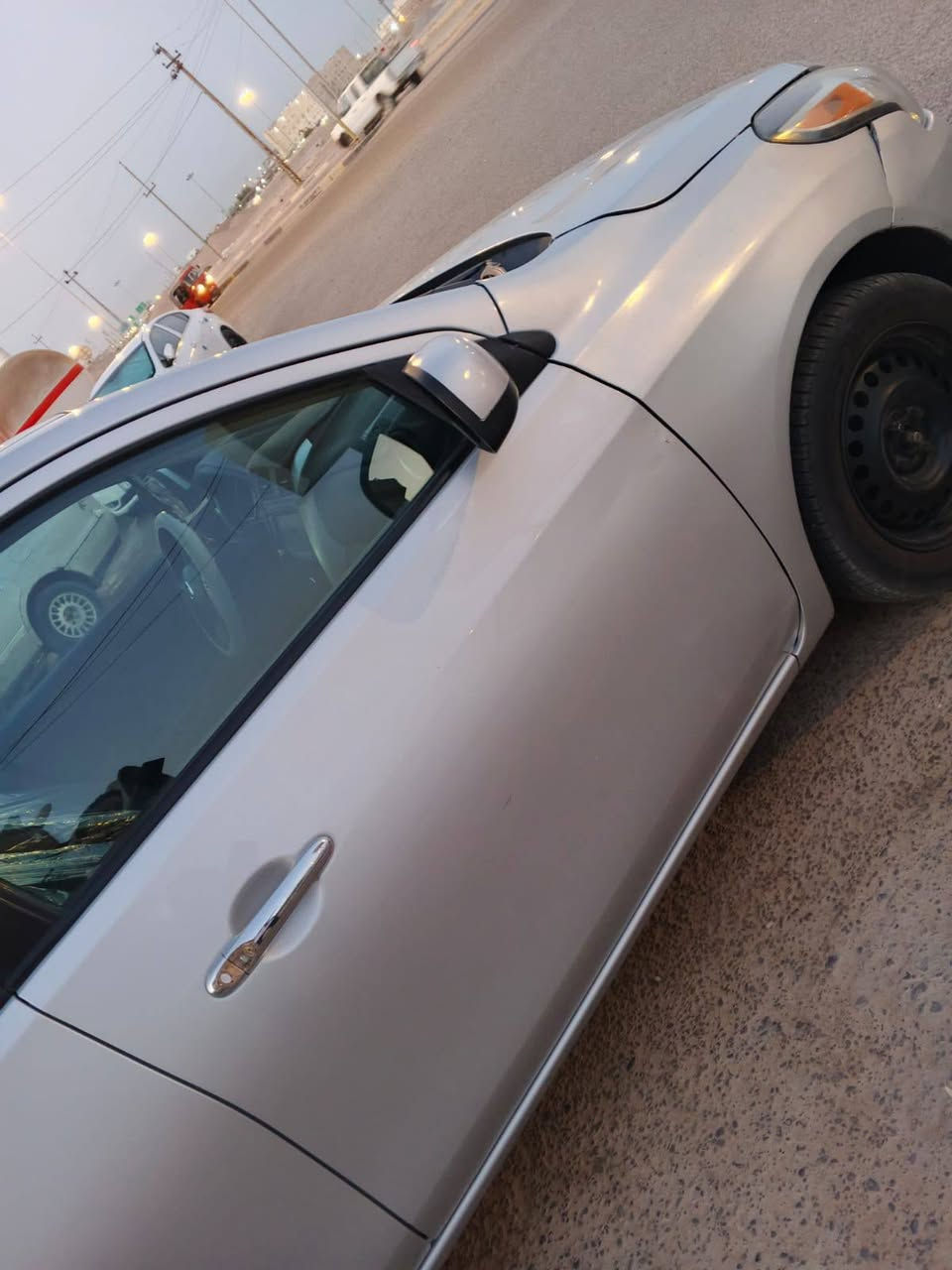 سلام عليكم نيسان فيرسا مديل18 سياره جاهزه من كلشي كله جديد حداديه تخم تاير حادثه من امريكا جاملغ وبنيد بدون دواخل كير مكينه تبريد خير من الله رايدها ب95 وبيها مجال راعيها بالبصره مكان السياره البصره الجمهوريه ***********
