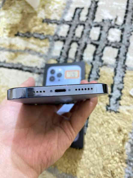 بيع ايفون 13pro max لون بحري وتربروف ذاكرة 128 شرق اوسط الجهاز نظيف جدا بطارية 76 ملحقاته كارتون اصلي 
الجهاز ممفتوح ولا مبدل بي شي نهائياً 
السعر 625 وبي مجال للشراي مكاني بغداد
للتواصل خاص أو ***********
يتوفر توصيل لكل العراق
