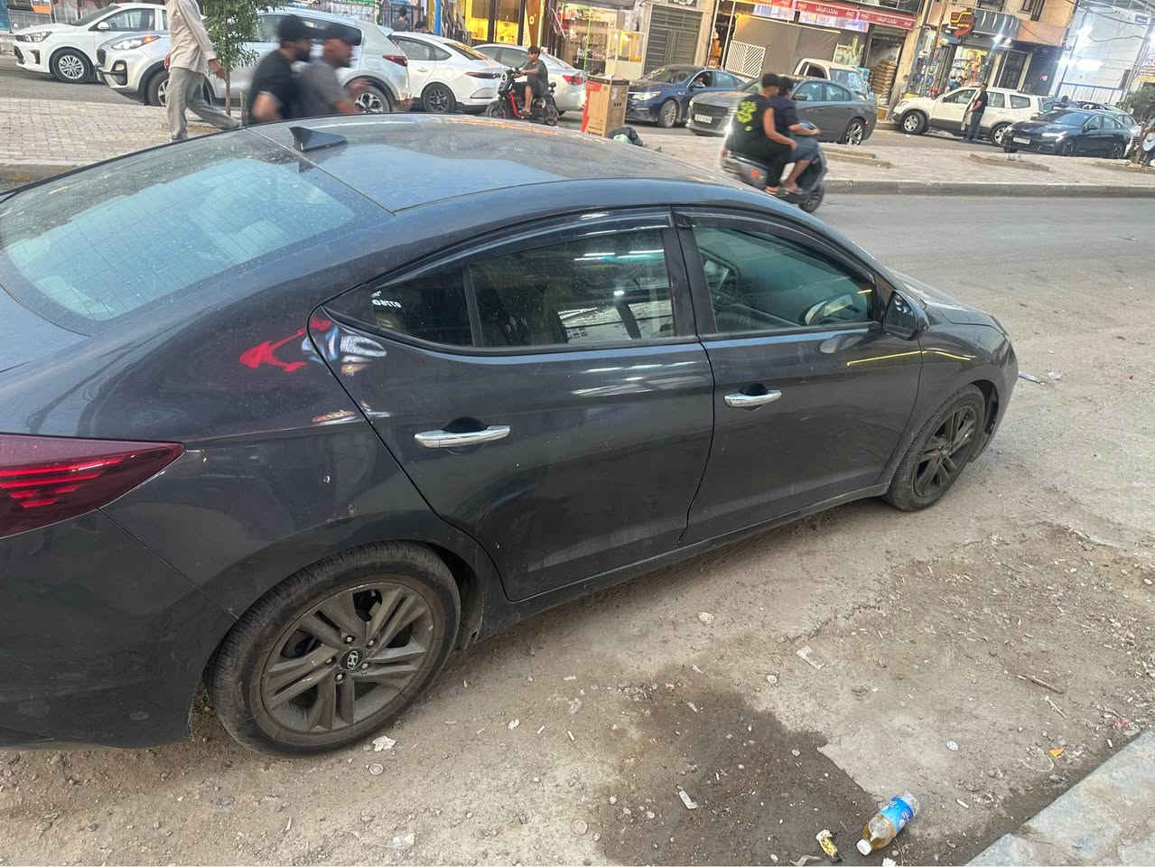 سلام وعليكم 
النترا 2020 وارد امريكي 
حادثها باب تبديل نفس لون بدون صبغ
عليها منضومة غاز 
رقم اربيل تحويل او وكاله 
رادار جانبي حساس امامي خلفي 
كامره خلفيه شاشة 
السعر 122 $ وبيها مجال حك جيه 
مكان السياره الدوره شارع الشرطة
*********** بغداد, العراق
