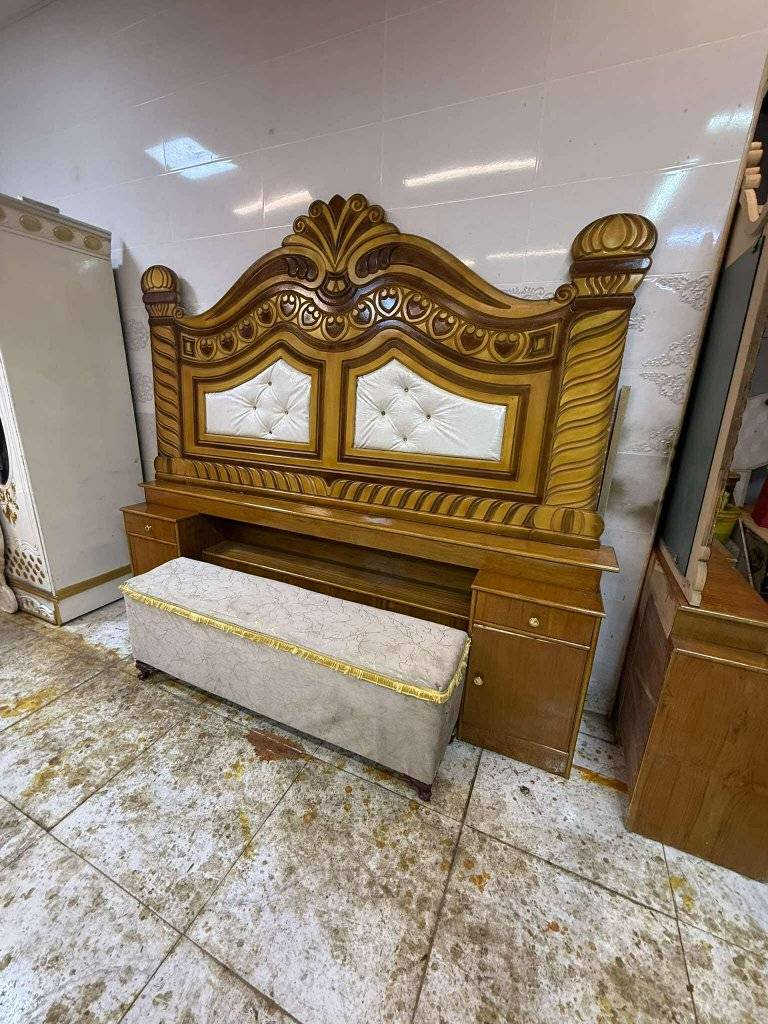 صاج عراقي عنوان بغداد نضافه 100/80توصيل مجاني داخل بغداد.. ومحافضات بكروا سعر، 750 وبيها مجال ال شراي يتفضل وتساب ***********
