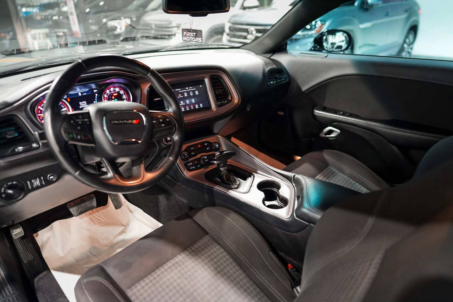 کوردی ـ عربـــــي 💎

Dodge Challenger GT 2023
Engine: V6 3.6L 🔥
ژمارە کاتی 
50 هزار روشتووە 
بونیت و جملغ بویاغە 
ئێرباک سوکان سیستەم 
موسفات GT 🦁 
وارد ئەمریکی 🇺🇸 
💰نرخی 183 وەرقە 
📍شوێن هەولێر 
~~~~~~~~~~
0751-2004-377
0772-818-6453
~~~~~~~~~~
Dodge Challenger GT 2023
Engine: V6 3.6L 🔥
رقم کاتي 
ماشي 50 الف
بونت جملغ صبغ 
ایرباک ستیرن سیستم 
موصفات GT 🦁
وارد امریکي 🇺🇸 
💰سعر  183 ورقە 
📍مکان سیارة اربیل أربيل, العراق


**إذا كنت صاحب هذا الإعلان وتريد حذفه لأي سبب، رجاءا أرسل رسالة إلى الدعم الفني**