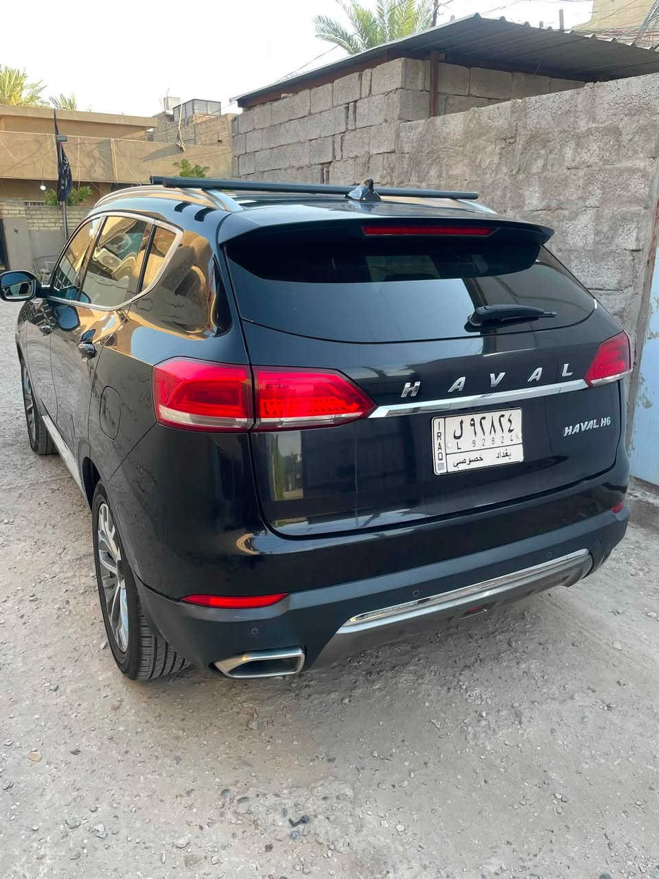 السلام عليكم 
هافال  H6  2021  فول مواصفات 
عداد  125 كيلو متر  ماشية 
على وضع الشركة مابيها اي حادث سيارة بلادية تحويل ثاني يوم مكاني بغداد المشتل 
السعر 140$ قابل للتفاوض 
***********
