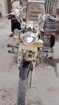 السلام عليكم ستوته للبيع كلك نضيفه الستوته شوفت عينك كهربائيات كلها شغاله مكاني طريق كربلاء طريق ياعلي عمود (٢٠٠) السعر(٧٠٠) وبيها مجال بيك خير وتدلل الرقم (***********)
