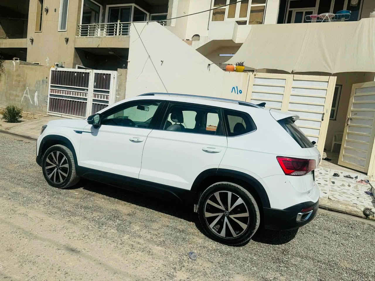 طاوس 2022 قةبات مواصفات دوو دةركاى لاى سةكن بوياغة بة شانةوة بى ناو گرتن و بى ئيرباك  دوو جيكاى بجوك ساردى هةية 50 مايل رويشتوة سيارةكةى هةموو شتى بةشةرت  مالى دوستة ز م / *********** سيارةكة ى هةتا بلى خاوين كارةبايى رادار و بةردى كزوز هةموو بة شةرت رانية, السليمانية
