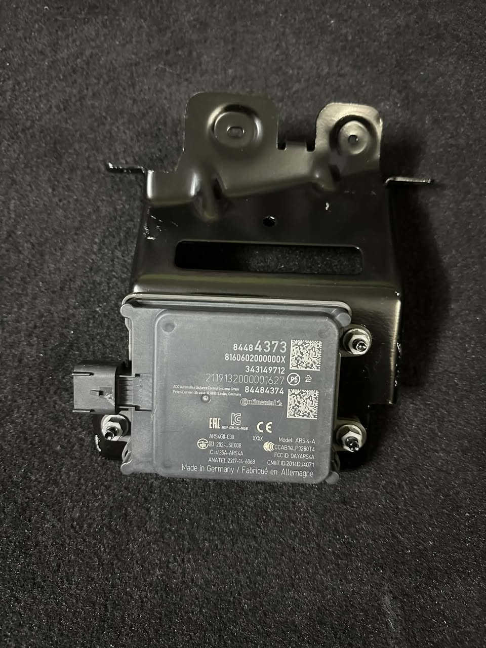 السلام عليكم 

من رخصه الادمن المحترم //

رادار امامي هو والقاعده ( البراكيت الحديد ) اصلي تفصيخ شرط الفحص يرهم بلايزر من 2019 لل 2025 وشرط الفحص , بغداد واتس اب ***********
