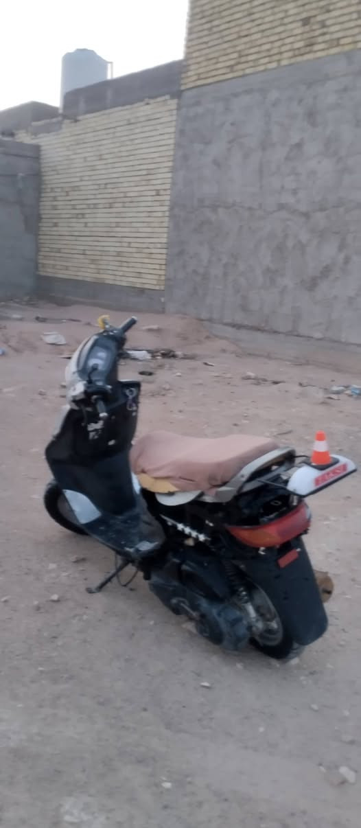 سلام عليكم فراشه نثيه للبيع او مروس  دراجه حلوه عوزه كفرات مكينه مبدل بيه ولفات فقط دراجه شلعه ومعدل تايرات جديده كهربيات كله شغاله بس لخلفي مو شغال نكره سلف بس عوزه باتري او هاذا لباتري تشحنه شرط هسه هندر واحد تشتغل مكينه ناعمه كابرتر مال اربعه كير محوره يعني انسه عطل يصير بل كابريتر سعره 300 وبيه مجال مكاني النجف  ‏‪***********‬‏بي وتساب؟
