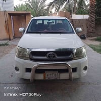 سيارة تيوتا موديل 2011 اي نقص ما بيهة خير من الله 07702047961