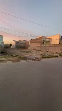 قطعه ارض للبيع او المراوس مساحه ٤٠٠ متر واجه ١٠ مربع الاقتصادين عرض ال...