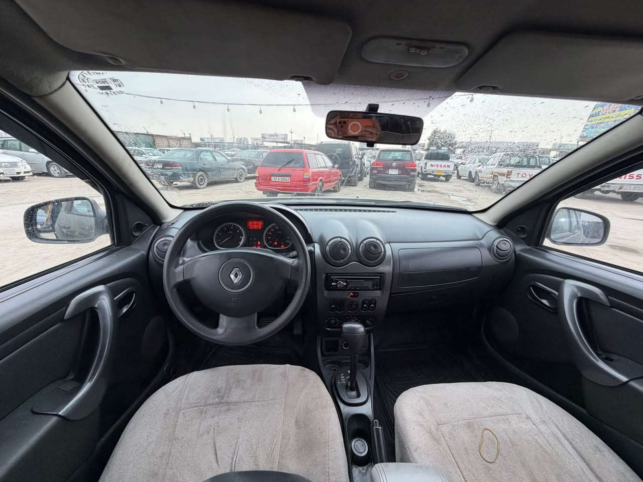 للبيع رينو داستر
موديل 2015
فول مواصفات 
السعر قفل قفل 58ورقه 
بيها ٤قطع صبغ بدون داخل
كير محرك تبريد تتفيها كله ب شرط
رقم صنويه جديد تحويل ب شرط
السياره جائزة تاير جديد
مكان اربيل 
***********
*********** أربيل, العراق
