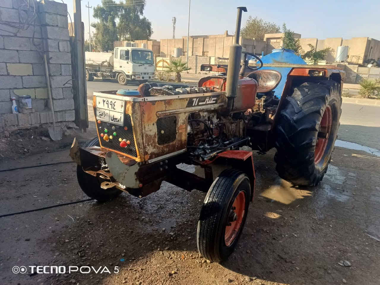 عنتر موديل 86 للبيع مكان كركوك رقم وسنويه بدون تحويل استيرن باور سعر 4 ملاين وبي  مجال كير محرك اكسل هايدروريك كهرباء يأت كل شغال ***********  /  ***********
