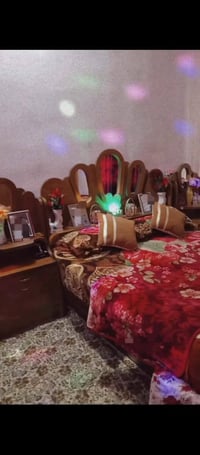 وبركاته غرفه نوم للبيع سعر 300وبيها مجال   الاتصال على الرقم 078157866...