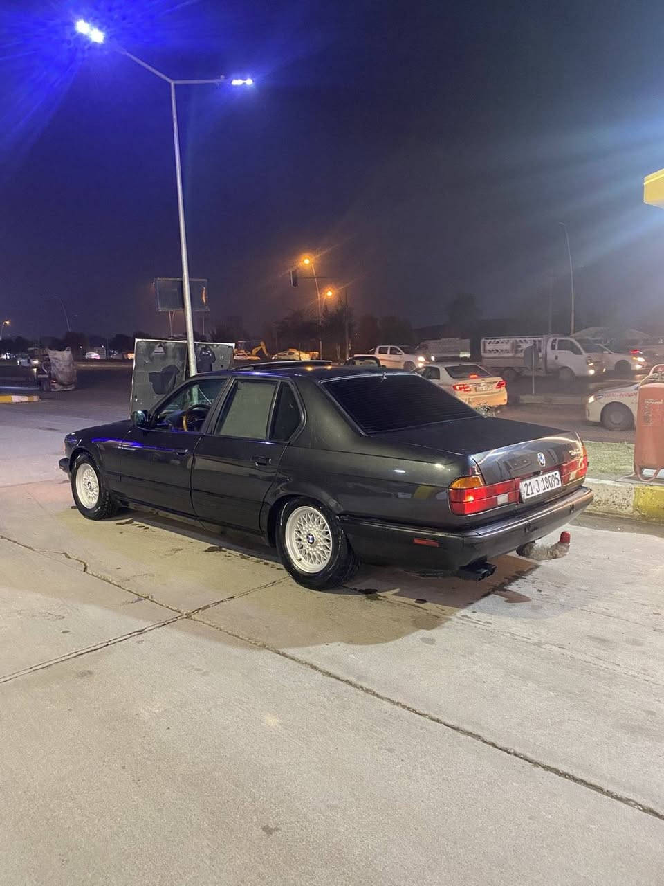 سلام أخوان
740 بيلادي
فول فول 
1992 
كلشي بشرط كلشي 
وة سيارة فول فول برمجة 
يعني القوة ماشاءالله 
سقف فتحة 
5بردات 
تلفون 
سيدي بوكس 
كشنات ورة وة كدام كهرباي 
كليشي جاهز كل شي ماشاءالله  
رايدها 90 بيها مجال بةصيط 
5وراق غرامة اكوو عليها ارجعلك بعد معاملاء
بةس الي موو شراي  امانة لا تعب نفسك وة لا تعبني هم 
سيارة ما جان احلا من صورة لا تاغذا
رقم واتساب ***********..
