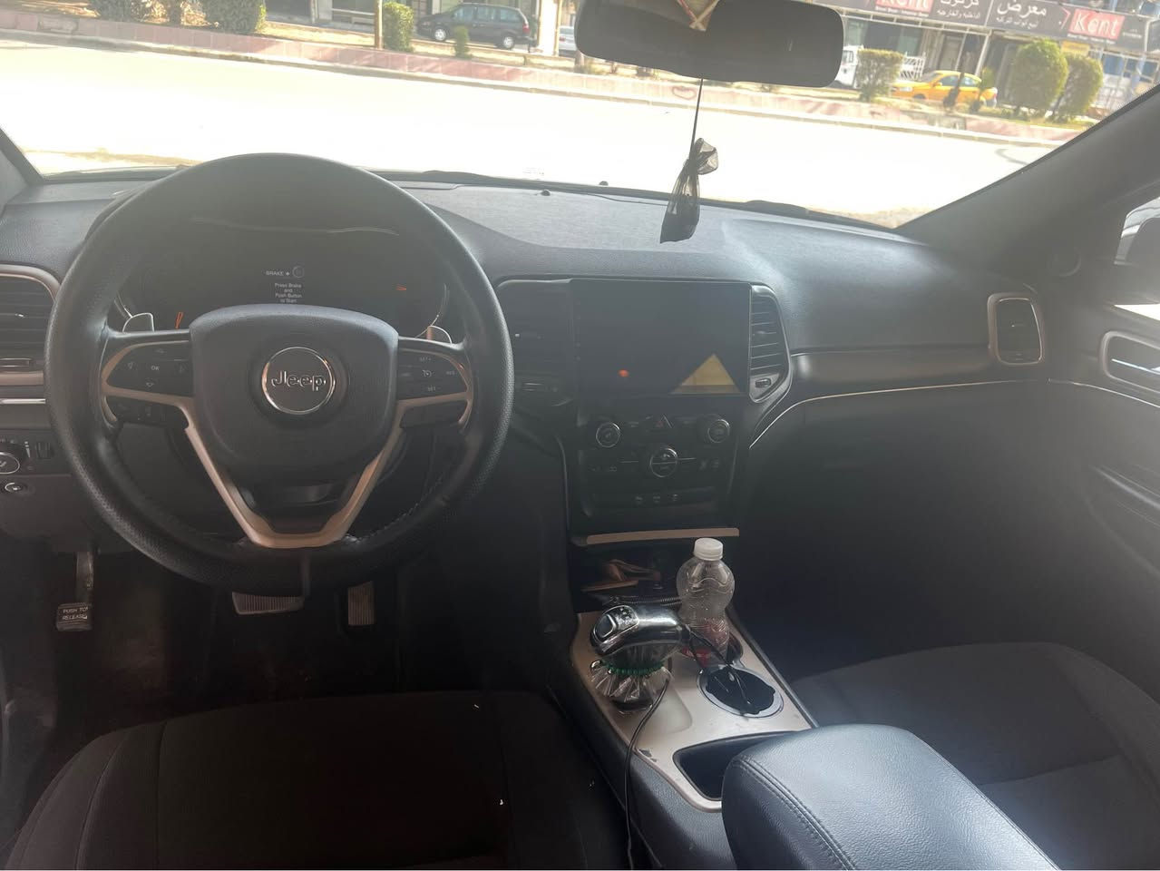 السلام عليكم ورحمة وبركاته سيارة جيب لاريدو موديل ٢٠١٤ سيارة حلوة ونصيفة صدر تبريد تخم تاير شرط محرك مفتوح بيها ٣ قطع جامرلق وبونيد الباقي بشرط *********** كركوك, العراق
