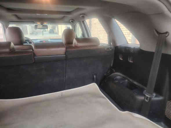 السلام عليكم سورنتو موديل 2011 خليجي وارد كويتي السياره فول مواصفات بنوراما كشنات جلد زراكات اماميه حساسات خلفيه كامره فور ويل سبعه راكب ثلاث قطع تبريد داخل عسلي السياره ماشيه 125 ألف كيلو حقيقي تمشي 120 تدك جرص رقم بغداد الدولي الجديد السياره جاهزه مكمله بيه صبغ قبق جنطه رش بدون معجون وحافه البنيد فقط السعر 161 ورقه وبيه مجال للاتصال ***********
