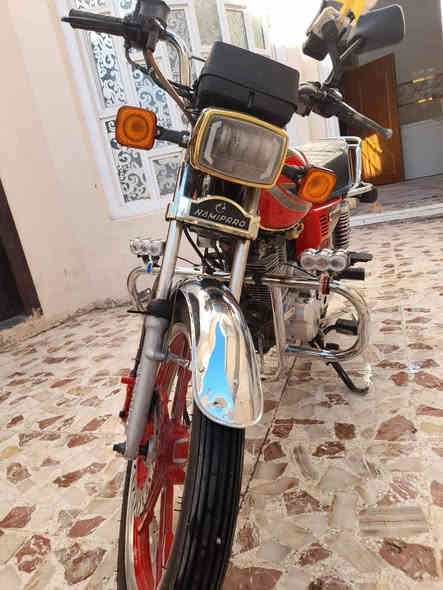 السلام عليكم دراجه سونك خمسه كير مديل 23 دراجه جاهزه كهربائية شغاله دراجه مرقمه دراجه مبدل بيه فقط نمر مال الكير و دراجه نضيفه تجي و شوف
ما متواجد على الفيس فقط 
وتساب ***********

سعره 950
