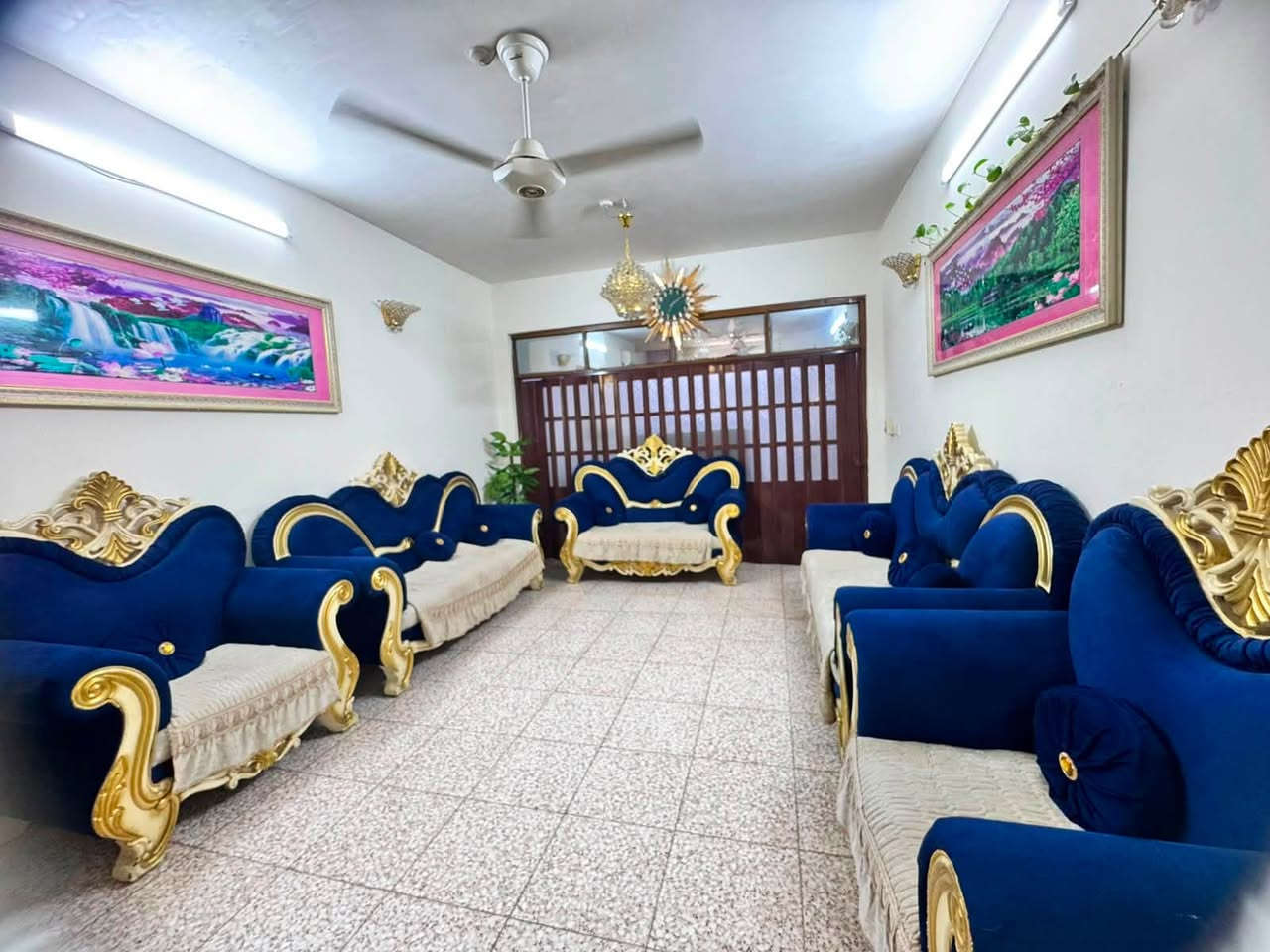 تخم عراقي صاج ١٠ مقاعد الاقواس mdfمابي اي ضرر وكناتير ثنيين خشب صاج ابو بابين السعر مناسب العنوان بغداد الدورة الي يريدهم يراسل عالخاص أو يتصل على هذا الرقم *********** بي واتساب
