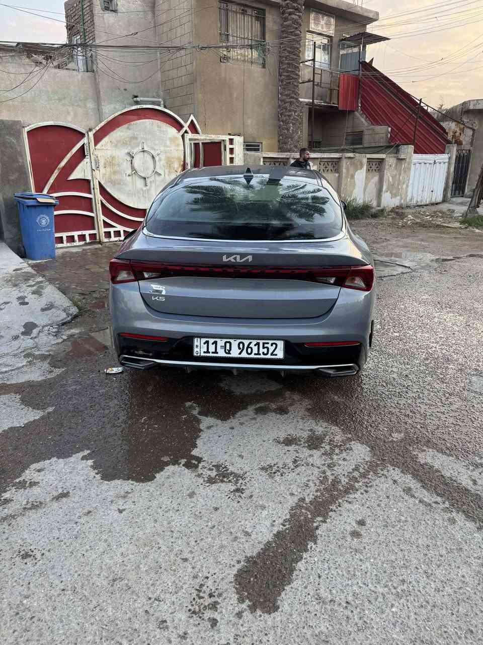 السلام عليكم 
كي فايف 2024 ماشية 27 الف كيلو نص مواصفات السيارة 
حادثهة بنيد مبدل ومصبوغ 
بدون دواخل
ايرباك طاك وراجع بلاد سستم 
السيارة سعرة 193 بيهة مجال بسيط 
محرك 1600 تيربو
مكانهة بغداد الامين 
للاستفسار 
***********
