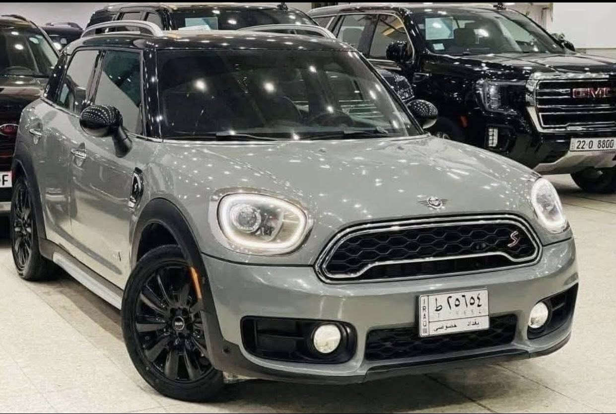 السلام عليكم.   مني كوبر S  فول مواصفات كلش جديده  مديل 2018 السعر 195 $ العنوان بغداد الجادريه رقم الجوال ***********
