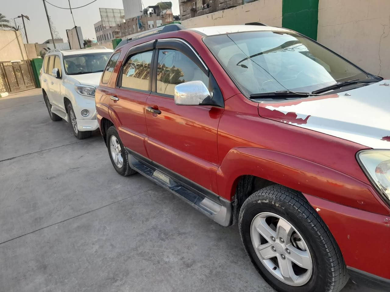 كيا سبورتج2009 السياره جارده بس مابيها أي تبديل او معجون صدر جديد تخم تاير تبريد  أي نقص ما بيها بغداد بسمي السعر 110وبيها مجال *********** بغداد, العراق
