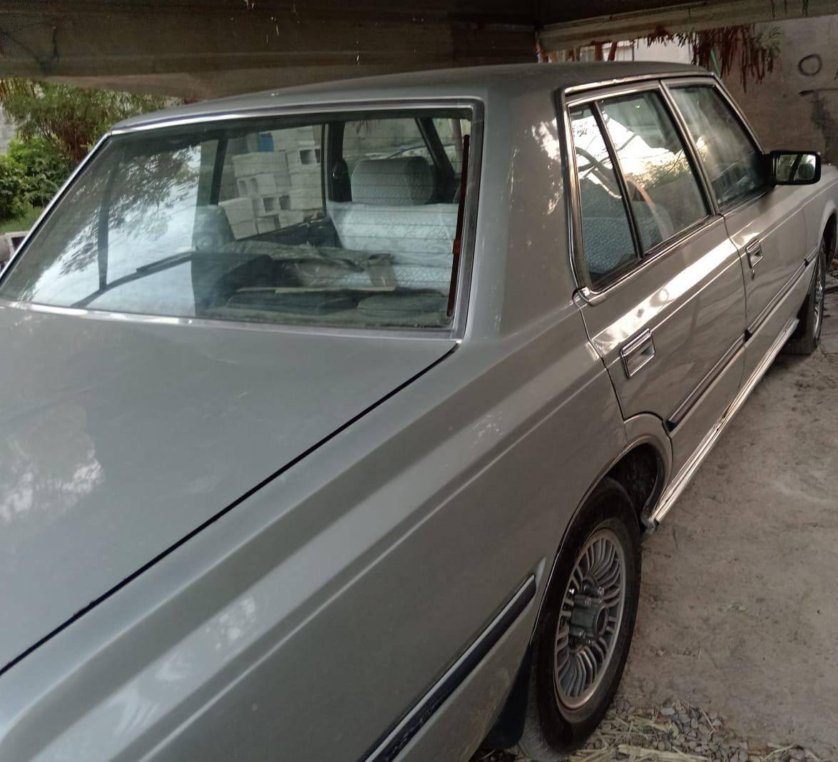 السلام عليكم
سيارة سوبر 
موديل: 1983
الرقم :جديد إنجليزي 
السنوية: جديدة و بصمة جديدة 
المواصفات: لون رصاصي سيارة بلادية غير مضروبة ومصبوغة عام للجمالية فقط 
تبريد شغال بارد جدا ، كهربائيات كلهه شغاله ، دواخل جديدة ، مع شاشة كهربائية شغالة، كير عادي ، سيارة كاملة مكمله كلشي متحتاج 
مكان بغداد 
السعر :56ورقة قفل
للاتصال و الاستفسار:
***********
***********
