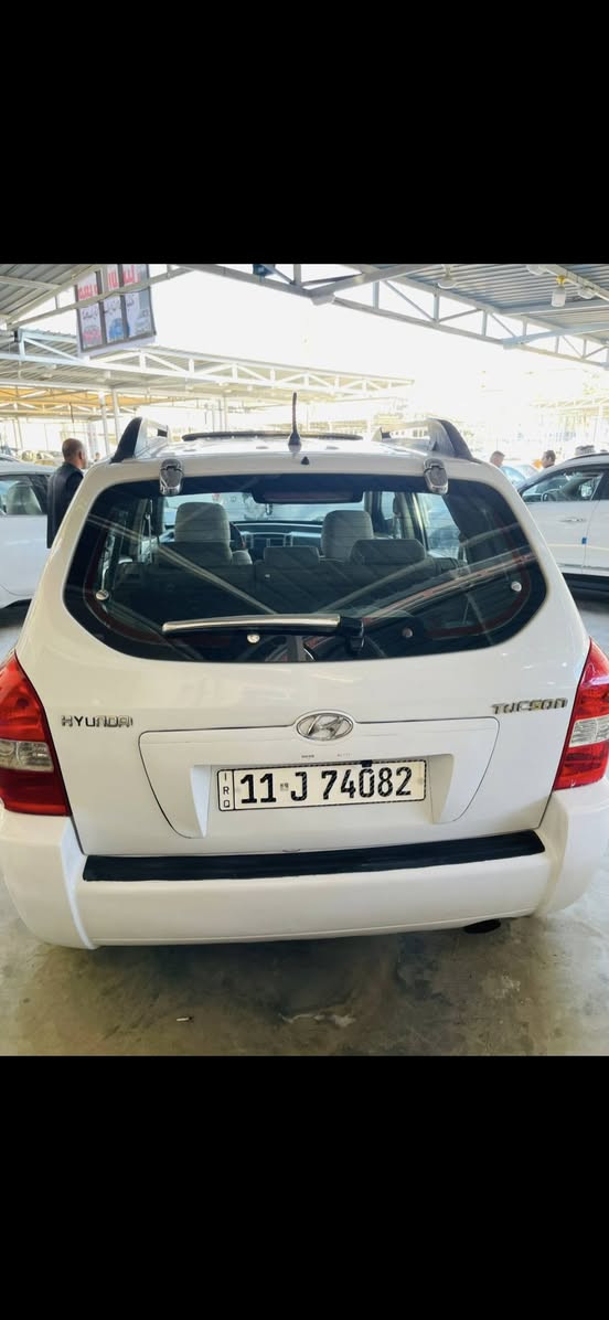 توسان2009خليجي رقم بغداد بسمي  السيارة فول موصفات عدة لبصمة محرك2000دوش كير ومكينة خير من الله تخم تاير صدر امامي وخلفي تبريد ثلج السيارة كاملة وجاهزة دينار ما تصرف عليهة بيهة الجنطة صبغ بدون دواخل ابد شرط السونار وبيهة هاي الكارت لي مئشر علي بل بنيد باقي السيارة كفالة والسيارة كلش حلوة وجديدة وكاعدة وتجي وتشوف بعينك 
(((السعر109وبيهة مجال)))
مكان السيارة بغداد المحمودية 
اي ستفسار0782959425
ملاحضة:: اقرة التفاصيل يلا تخابرني خلاف كلامي فلوس السونار اني ادفعة


**إذا كنت صاحب هذا الإعلان وتريد حذفه لأي سبب، رجاءا أرسل رسالة إلى الدعم الفني**