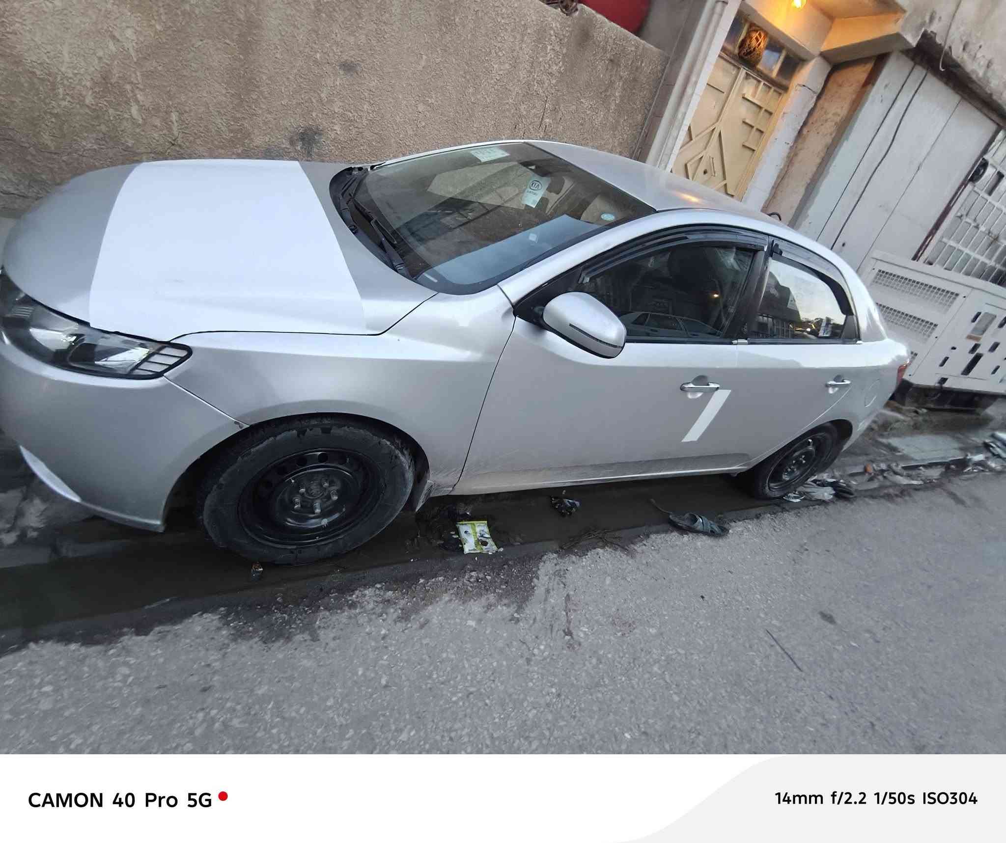 سلام عليكم سيراتو 2011 سياره رقم اربيل الجديد انكليزي سنويه جديده هزه جديده بيها كم قطعه صبغ كير مكينه حداديه تبريد جدد  مكانها نجف سعرها 77 وبيها حك الجيه تريد تحويل وكاله حاضر ***********
