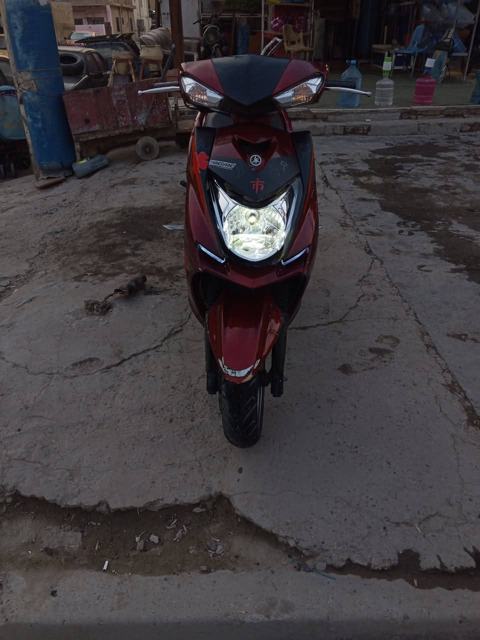 سكنس شمعه  ياباني نوزل اله البيع  دراجه نضيفه المكينه خرسه كهربيات كله شغله بس المازده  الماميه مكسور مالته  ودراجه نضيفه مابي يي نقص ريد 850 مكاني بغداد المشتل *********** متوجد عل وتساب
