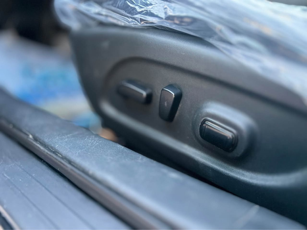 للبيع فقط بدون مراوس .

سعرها 105 ورقة .

سيارة نيسان التيما موديل 2017 
مواصفات SR ماشية 140 الف
تبريد تدفية شغال جاهز بشرط
گير محرك بشرط مامفتوح بدون اي عيب
صدر امامي خلفي طوب تخم تاير جديد
مواصفات بصمة تشغيل + ابواب .شفتات گير بلستيرن
تحكمات تحديد سرعة تبريد لمس كشن كهربايي + مساج
بجم سيارة كلة زينون . مرايات كهربا سيارة خير من الله جاهز للاخير بيها صبغ جامرلغ بنيت بدون جكة دواخل 
بدون ارباك صور حادث موجود راسلني ادزلك رقم سنوية
كلة جديد بشرط تحويل او وكالة ثاني يوم بسم المشتري
مكان سيارة كركوك داخل مركز مدينة .

***********📞
***********📞
***********📞

واتساب عل رقم كورك . كركوك, العراق
