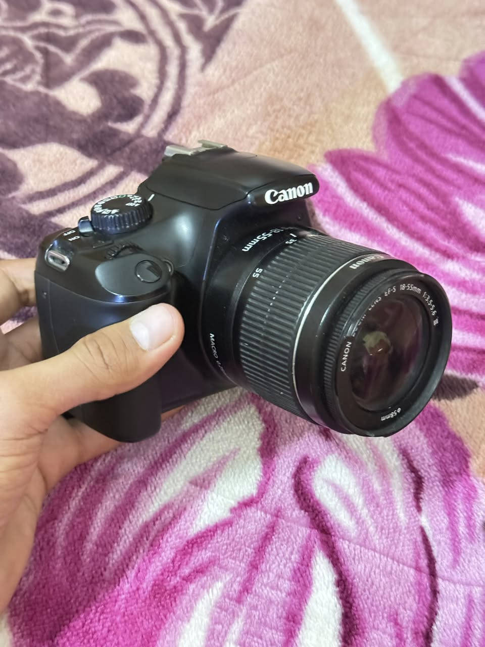� للبيع: كاميرا Canon 1100D

* كاميرا كانون 1100D بحالة جيدة
* بطارية أصلية
* شاحن أصلي
* ذاكرة (Memory Card) سعة 32GB
* ناقل صور يدعم آيفون وType-C

💰 السعر: 260 ألف 

📩 للاستفسار والمراسلة عبر واتساب:
***********
