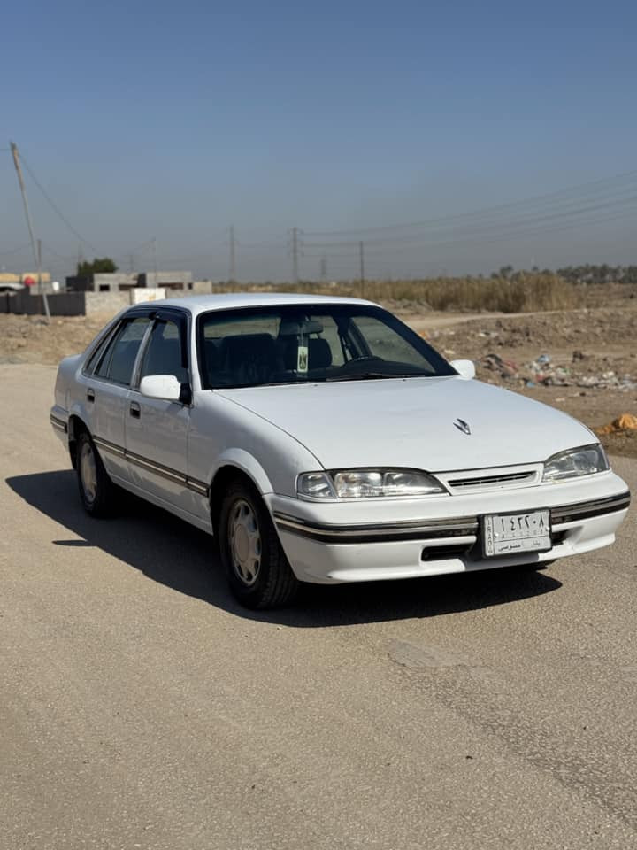 برنس 1994 رقم بابل سياره بلاديه بيه رشات صبغ قليله  تلكيط خياس فقط
مكينه وكير درجه اولى 
منضومه كربائياتً كله جاهزه 

سنتر لوك ع ريمون ✅
لايت زنون عالي وناصي✅
تبريد ثلج❄️✅
السعر 45 وبيه مجال

***********
