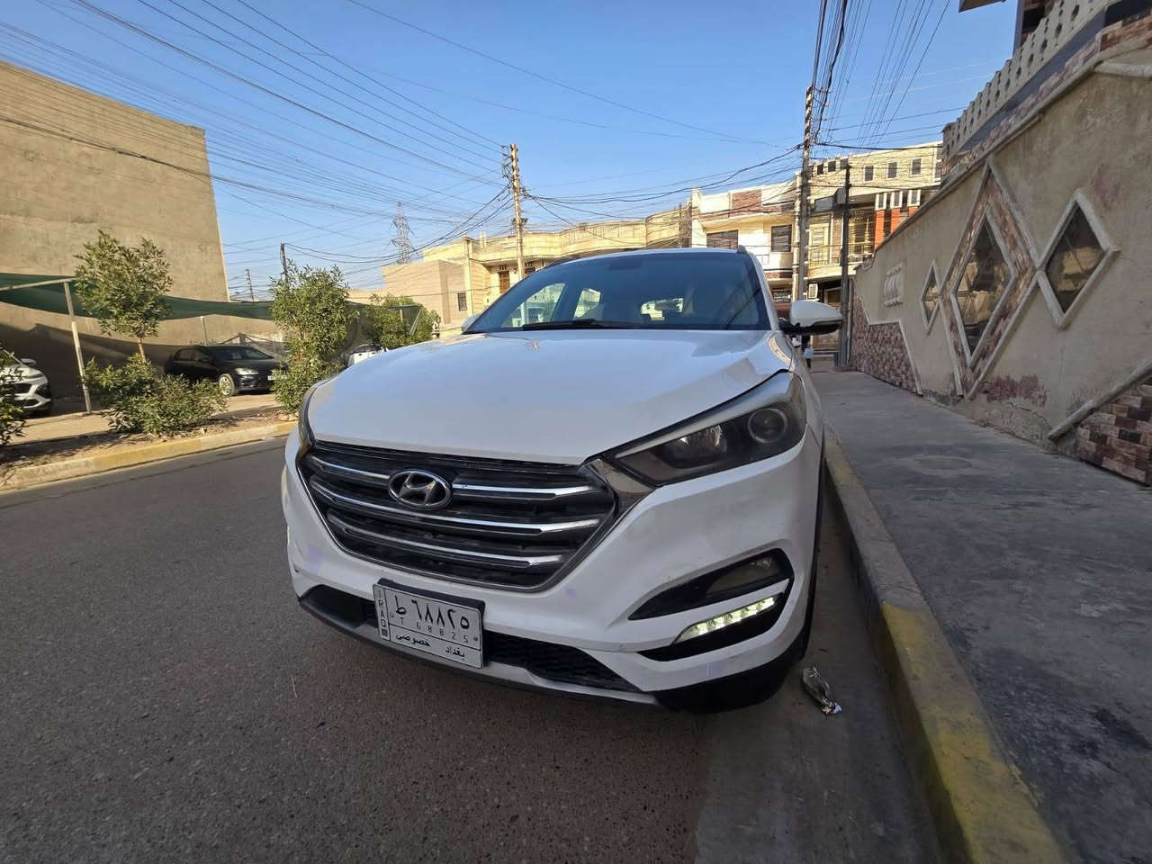 توسان خليجي موديل ٢٠١٨ رقم بغداد تحويل مباشر  خليجي محرك ٢٠٠٠ دووش شاشه كبيرا كامرا دواره داخل صاج تبريد امامي خلفي مري شفط يدات نيكل فوول تحكمات  محرك كير صدر تبريد جاهز وممتاز بيه مكانات صبغ ابيع مصبوغ السعر 122  الاتصال ***********
