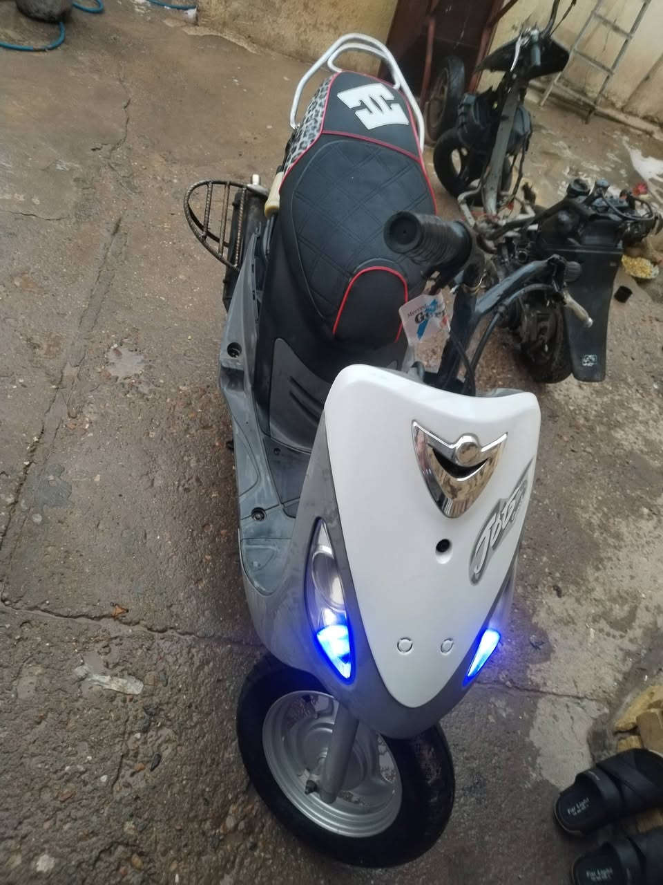 سلام عليكم دراجه ماكس منغولي مال لعب بوشه 49بلاد معدل وشلعه دراجهه بجيس جديده ب750وبيه مجال واتساب ***********وتساب فقط
