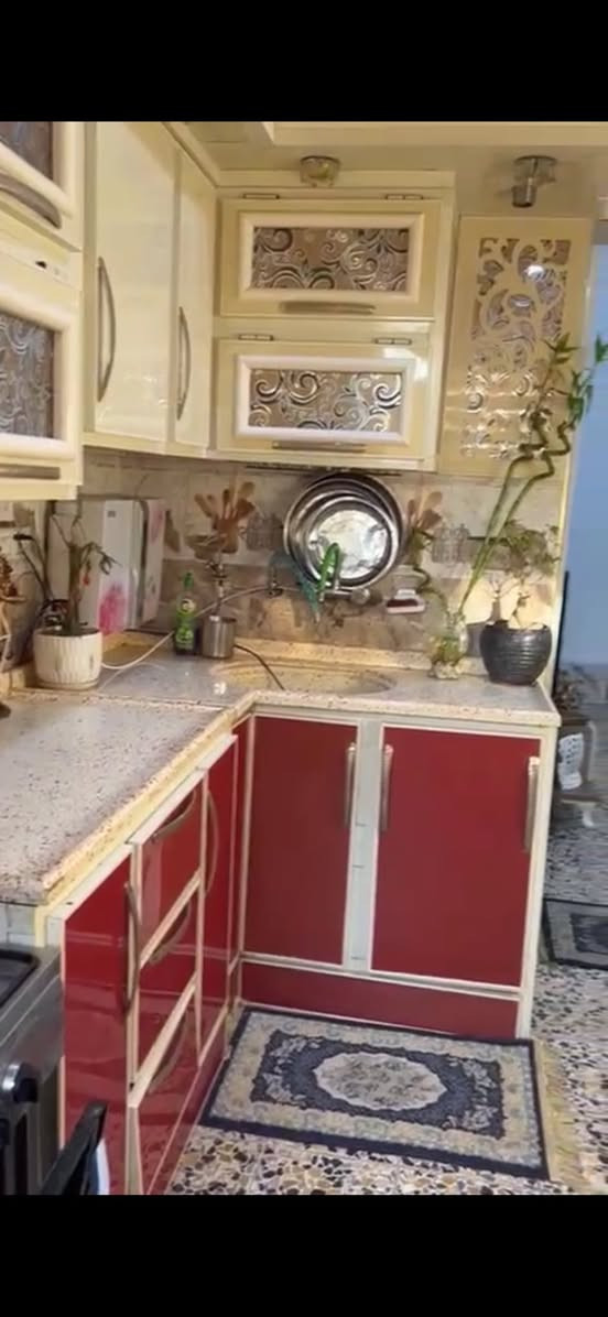 سلام عليكم كاونتر للبيع الألمنيوم مغلف شغل درجة اولى
للاستفسار***********
