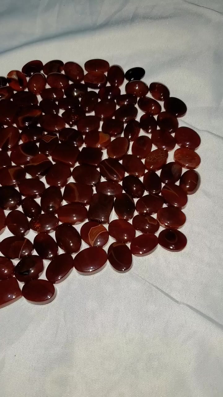 وجبه من العقيق اليماني الانسي الكرز الكرز والكرزي المزعفر والصافي احجام راهيه👌💯 من معامل ومناجم ابو وسام لطلب التواصل خاص او وتس967770390938


**إذا كنت صاحب هذا الإعلان وتريد حذفه لأي سبب، رجاءا أرسل رسالة إلى الدعم الفني**