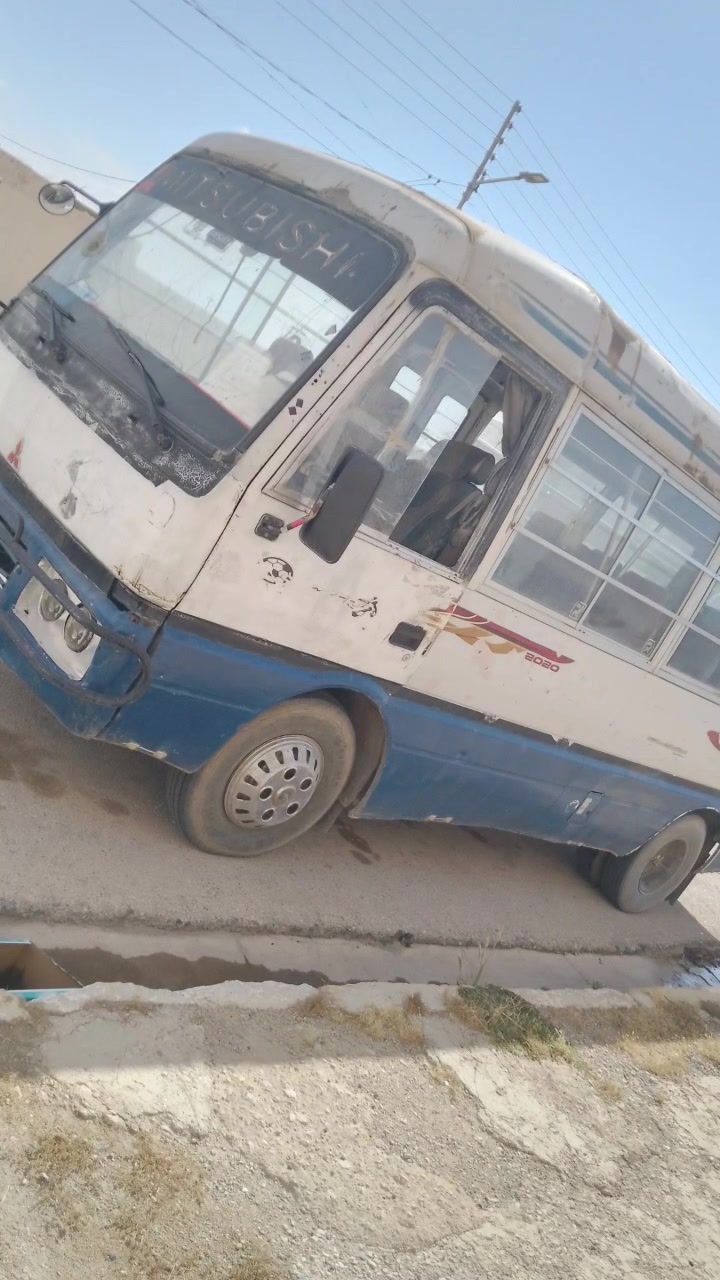 السلام عليكم
للبيع فورت باص مسيبوشي 
موديل 83
كير ومحرك كيا 2700
جاهز شغال 
السعر 30
***********
