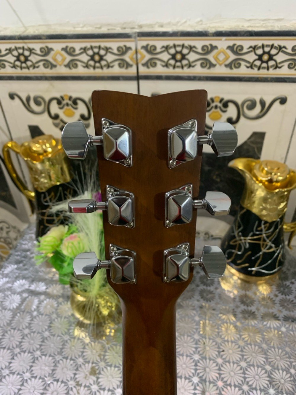 كيتار ماركة معروفه ياماها f310 اكوستيك مستخدم كم شهر فقط