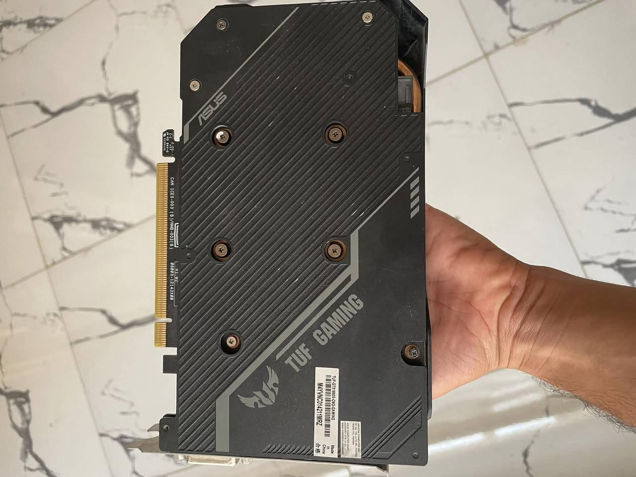 كرت شاشه GTX 1660super OC
براند Asus
أقصى درجة حرارة : 75 حرارة
مبدل معجون من براند Mx-4
وياه كارتونه + كرت الضمان
يحتاج منفذ طاقة 
السعر:150 الف 🔒 
وتوصيل بغداد (5) محافظات (6)
تواصل:-***********
