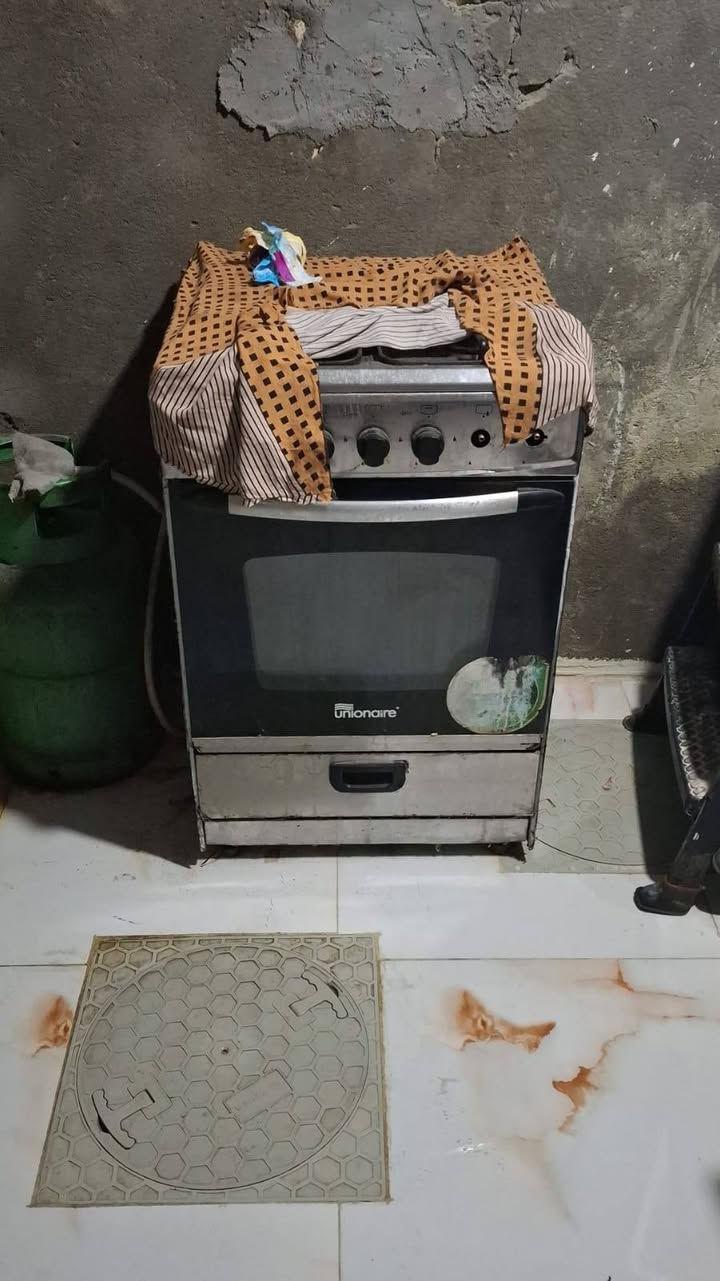 السلام عليكم غراض مستعملات للبيع جرابي تلاثة غرفة نوم او طباخ كلش نظيف مكانهن العابر الي بصف ياسين خريبط *********** الغرفة ٣٥٠الطباخ ١٥٠الجرابي الجرباية على ٥٠
