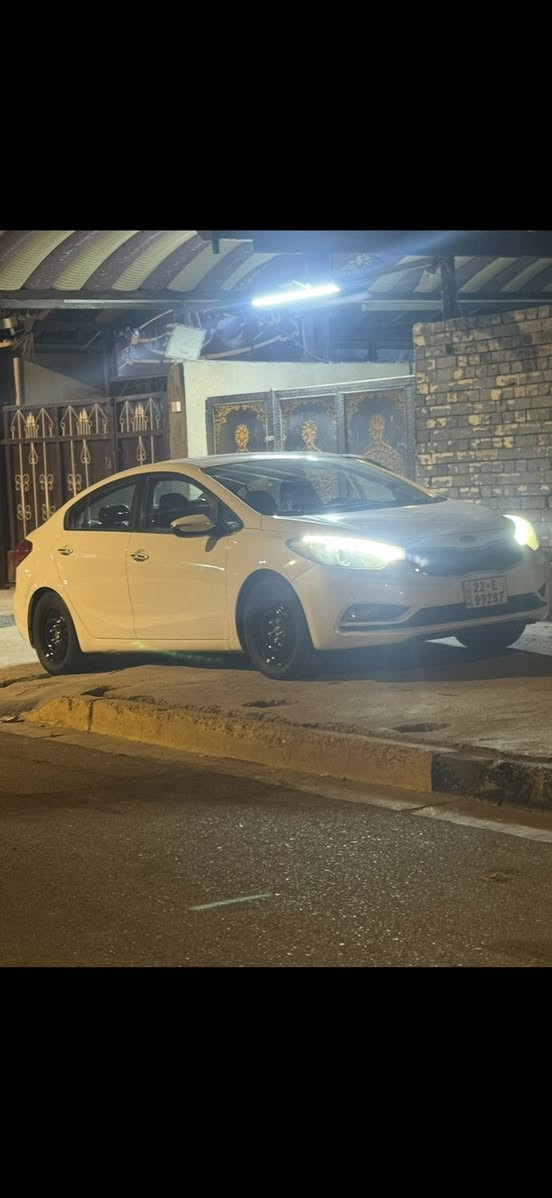 سلام عليكم سيراتو 14 خليجي
كفاله بدون صبغ بيهه بارد شبر ومرجع BDR يعني بلادي ولا مبين وبيهه طخه بل دوسه منجوه هم ساحبيهه مصاعده فوك وهم مابيهه صبغ كير ومحرك كفاله تبريد وصدر خير من الله مدوشمه عام لسياره حساسات امامي خلفي وفتحه مري شفط لد امامي وخلفي اشاير بل مري رقم اربيل بأسمي تحويل ثاني يوم ماشيه 92 حقيقي مكاني بغداد الدوره سعر 125 
***********
