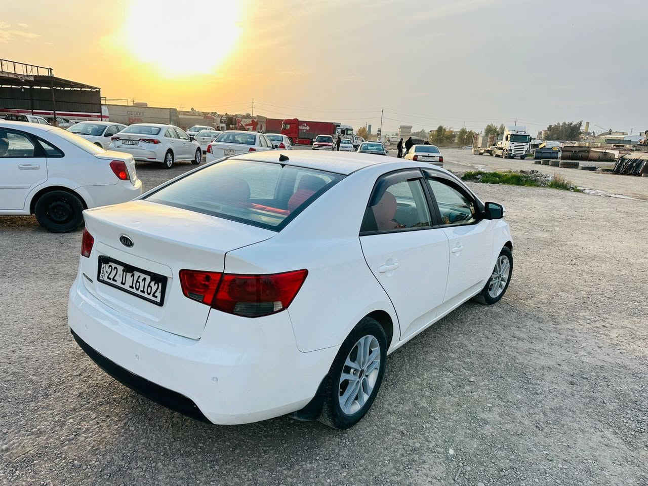 كيا سيراتو موديل ٢٠١٣ سةنةوي جديد كيرو مةكينة بةشةرت سبوغ ٥ بارجة سبوغ و نيو سةقف سبوغ بيش و باش كةبس ٤وةرةقة غرامةي هةية سعر ٧٥ ورقة شوين قةزاي خةبات *********** أربيل, العراق
