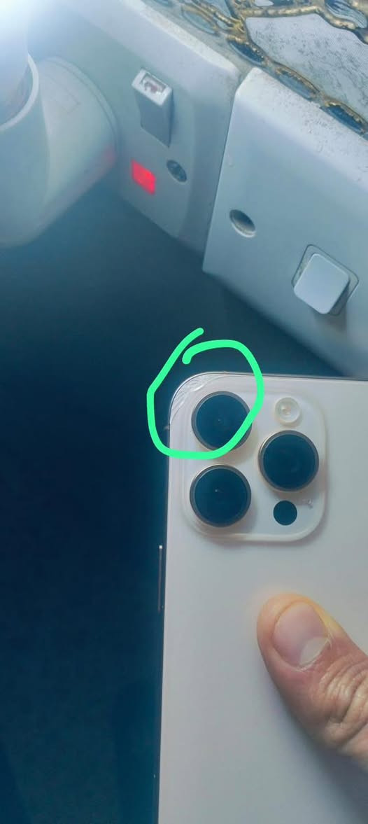 ايفون ١٦ للبيع اي نقص مابي بس هاي الضربه مكاني البلديات سعر خاص متواجد فيس *********** او مراوس ب١٧وطي فرق
