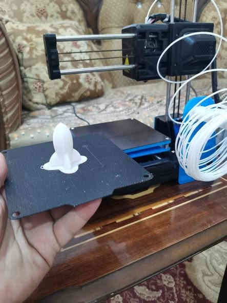 طابعه 3d جديد غير مستخدم اني طبعت بيه للتجربه السعر ٣٠ يوجد توصيل
***********
