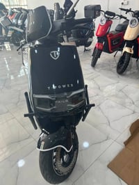 مطور تيسلا • دراجة كهربائية