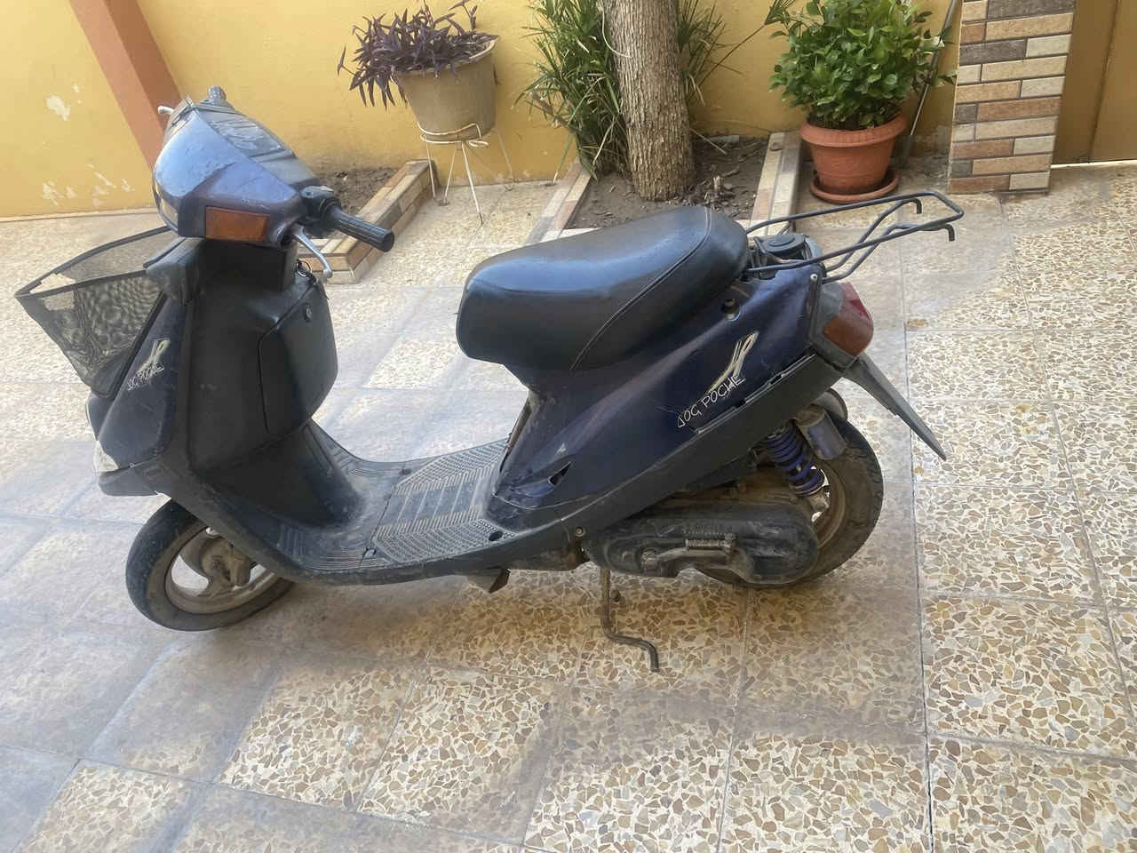 بزون. شغال محرك نار شرط ونه مابي. السعر٢٠٠ شراي تصل 
***********
