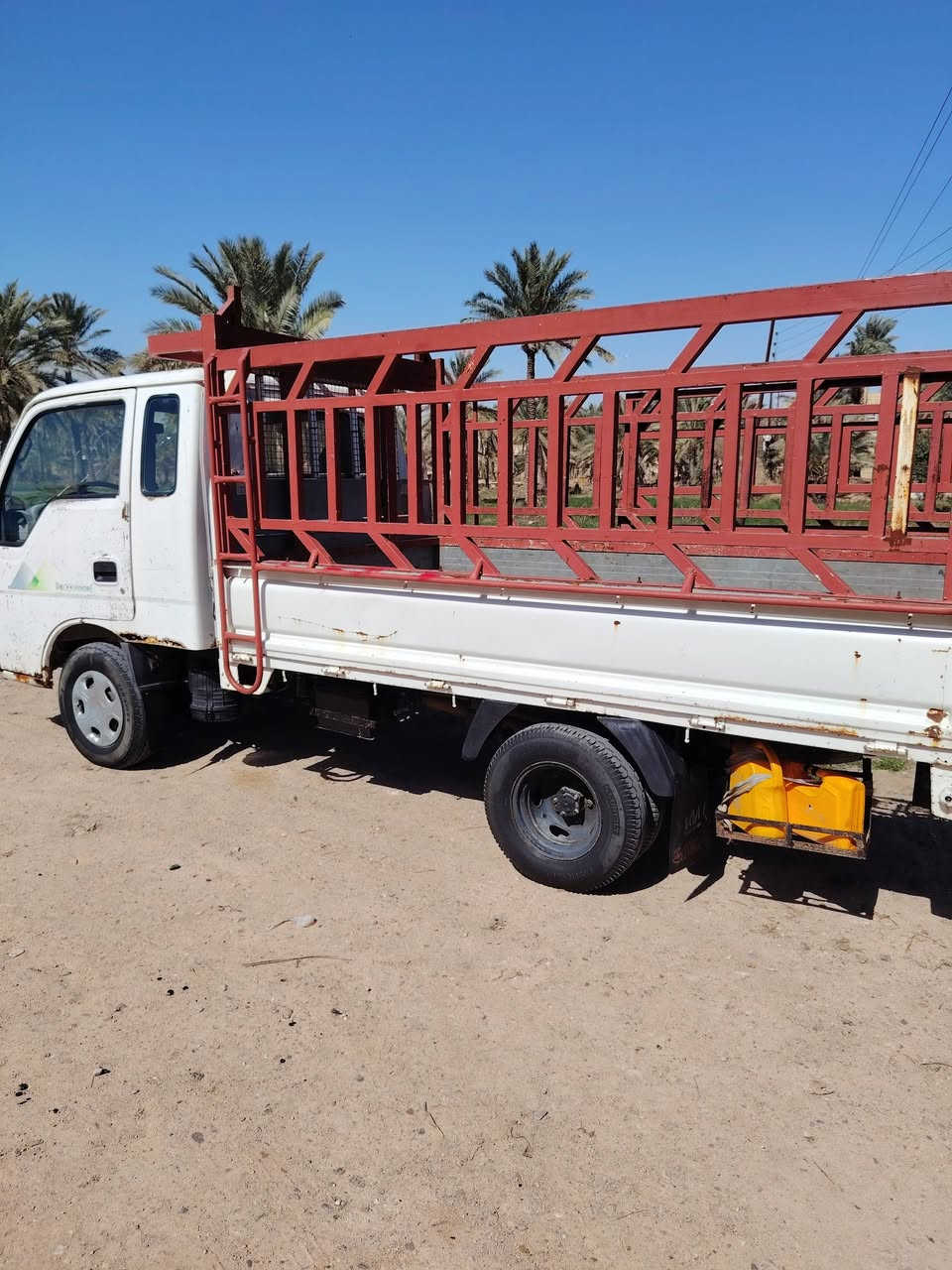 سلام عليكم كيا فونتيرا مديل 2000 للبيع مكفوله من كلشي بدون صبغ كله بلاديه رقم بابل بسمي سنويه جديده مكان السياره كوفه ام عباسيات للاستفسار *********** السعر ٦٥ وبيها مجال
