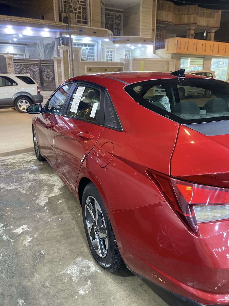 السلام عليكم انترة موديل 2021 معوقين  حادثهة بنيد مبدل وجاملق امامي مبدل  السعر ١٣٥وبيهة مجال ل شراي العنوان الناصرية مركز/////***********///
